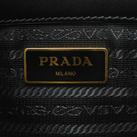Prada Handbag Gold Metal Fittings Saffiano Black - Picture 9 of 10
